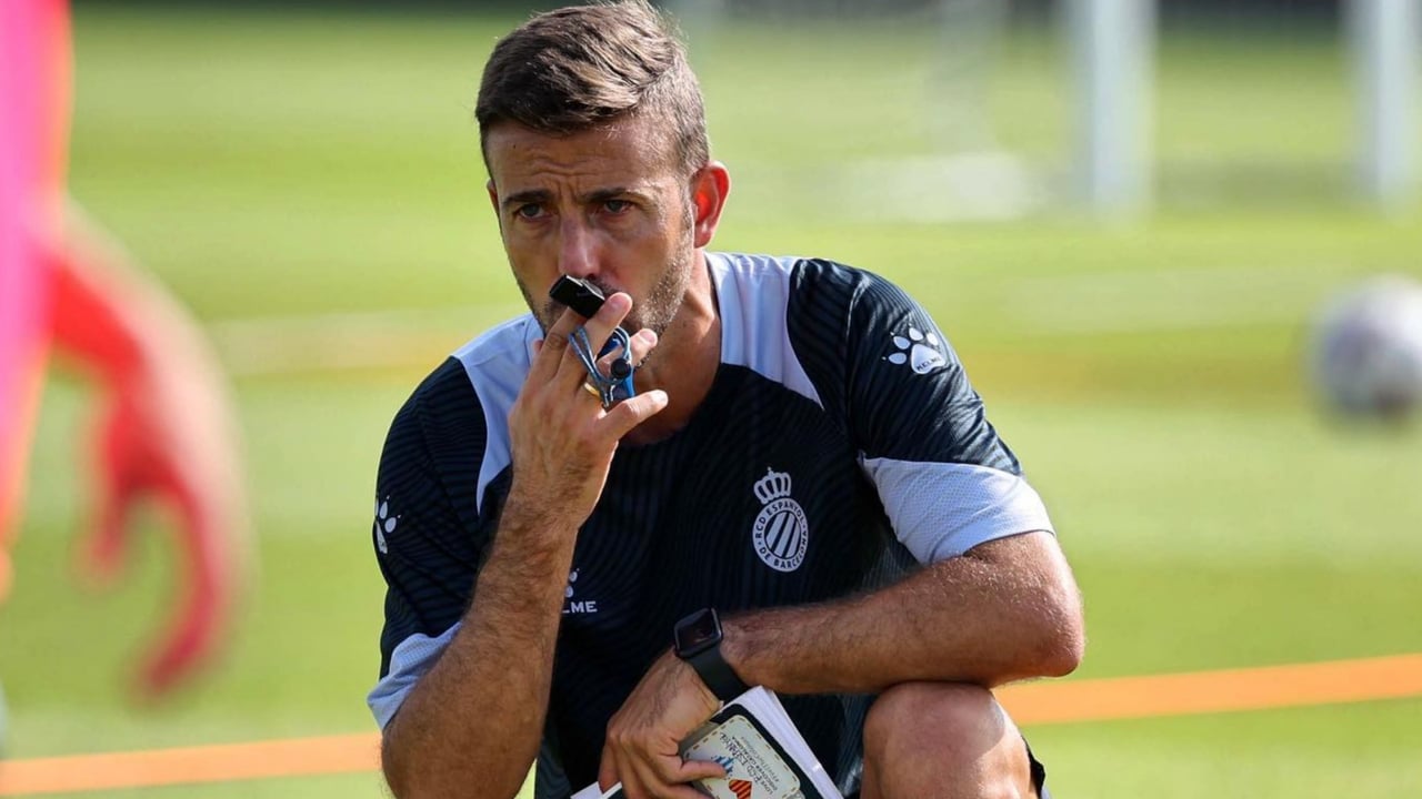 Luis García se pone serio y avisa a sus jugadores