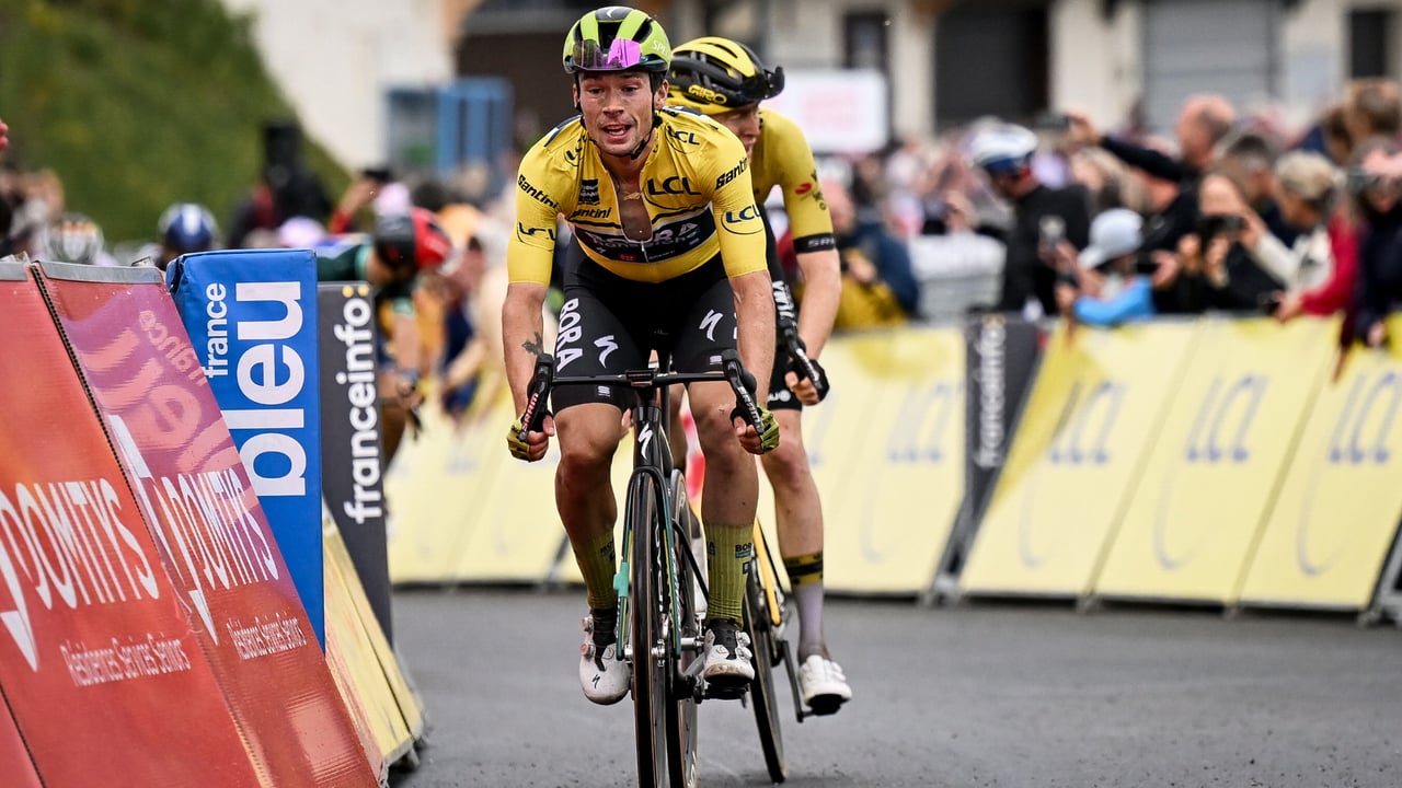 Paso decisivo de Primoz Roglic