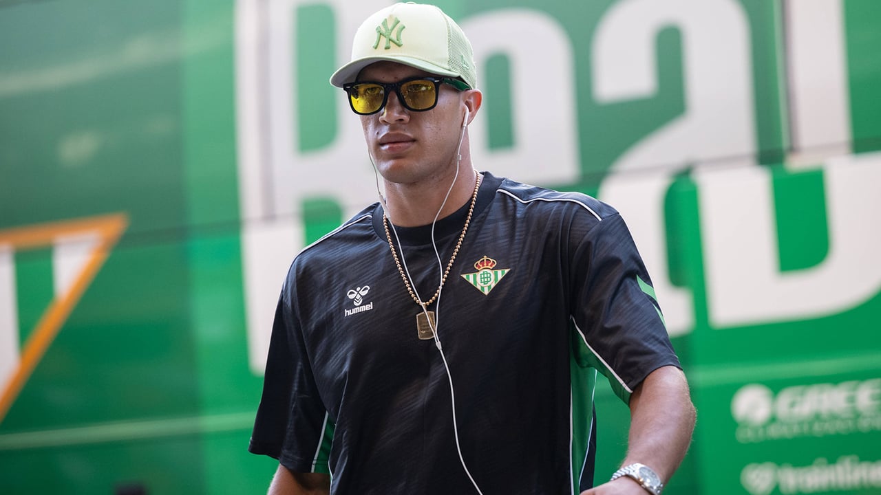 Deossa provoca un cambio significativo que traspasa las fronteras del Betis: "Si fuera titular..."