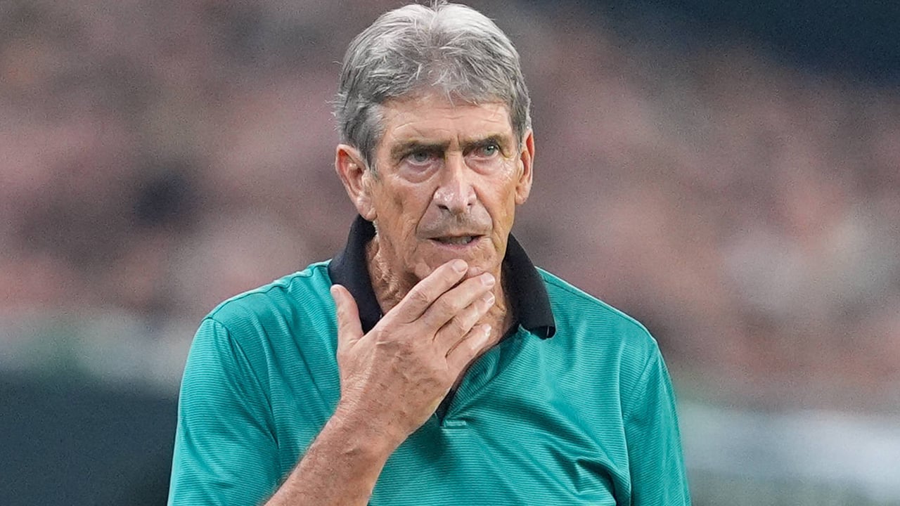 Pellegrini, eufórico con el Betis, responde a Mourinho y rechaza la polémica arbitral: "No ganamos el partido por sus decisiones"