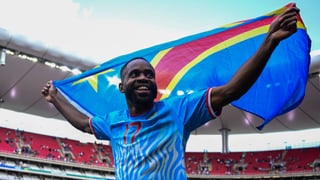 El Betis se pone firme con Bakambu y avisa de una multa: "Hay que tener un poquito más de seriedad"