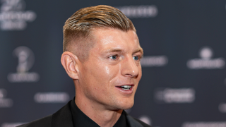 Toni Kroos estrena un 'nuevo' Laureus, elogia a Fede Valverde y se reitera sobre el momento de su retirada en el Real Madrid