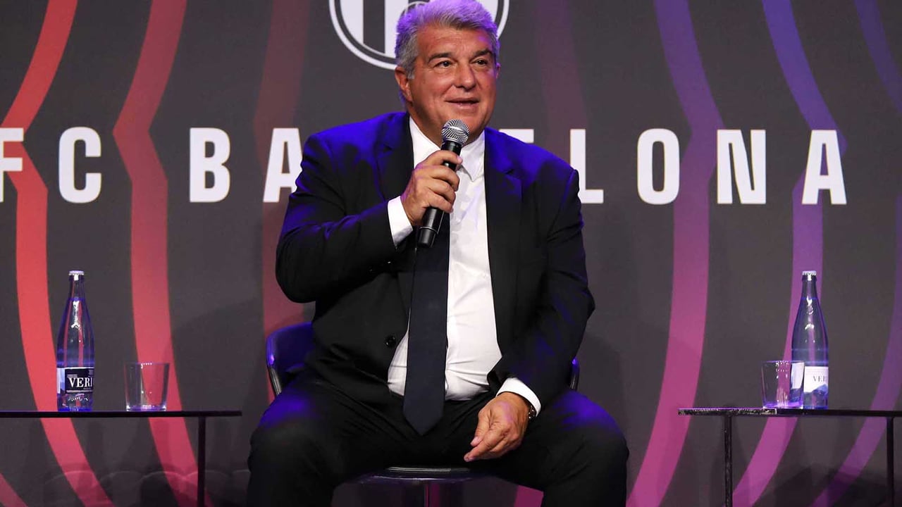 Mensaje de Laporta a Xavi en plena crisis del Barça