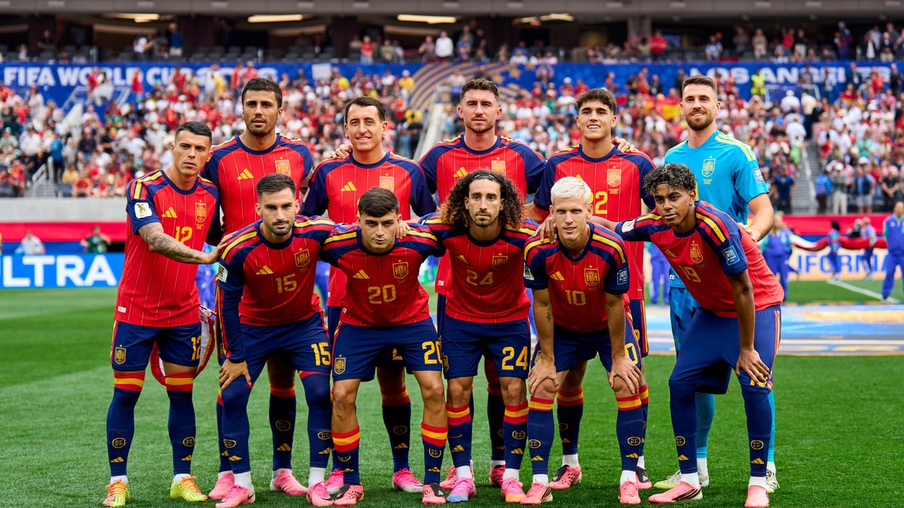 Dani Olmo y diez más, siempre