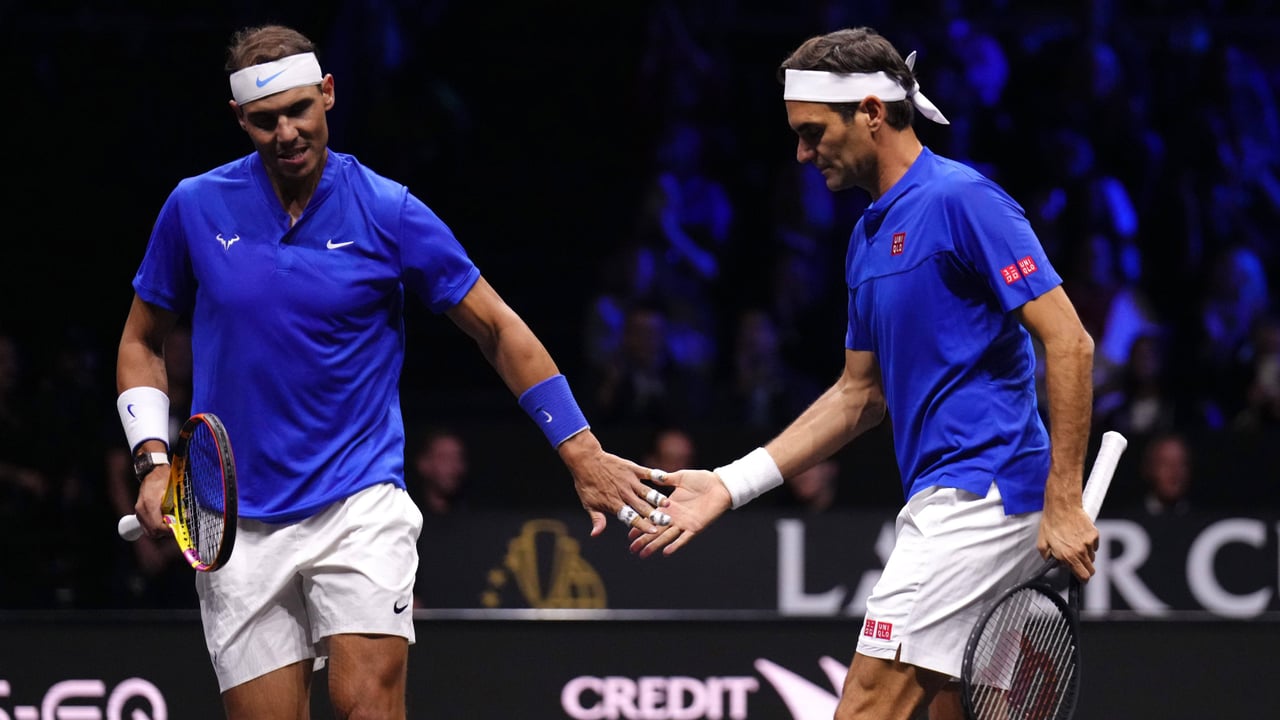 Roger Federer emociona a Rafa Nadal antes de su retirada