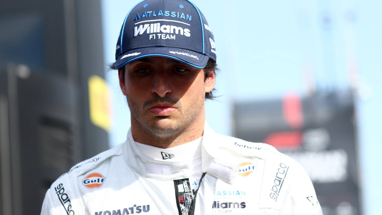 Carlos Sainz sella su nuevo compromiso en la Fórmula 1