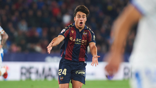 Carlos Álvarez aclara su salida del Levante: "Al club también le hacía falta a nivel económico"