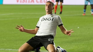 Jon Karrikaburu firma ante el Ceuta su primera carta para la Real Sociedad y Athletic del futuro