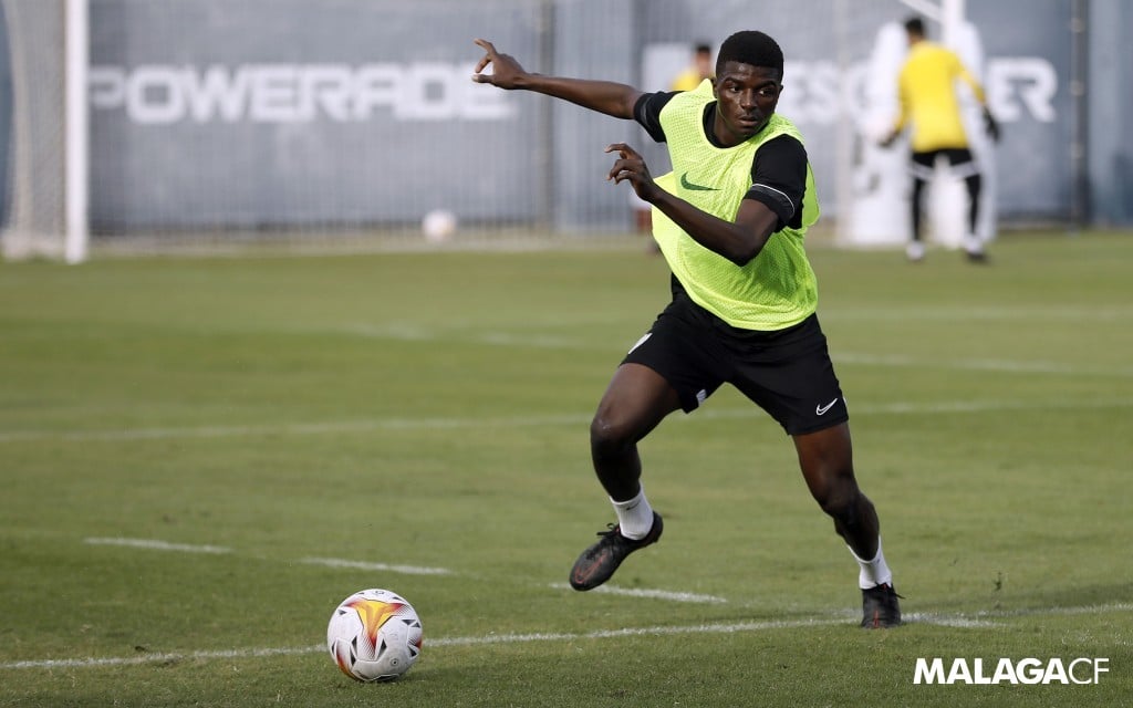 Pepe Mel y el Málaga encuentran en Moussa Diarra el central que tanta falta hace