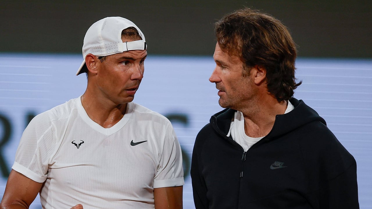 Carlos Moyá, 50 años: "Rafa Nadal me pareció un niño muy tímido y educado, que apenas hablaba, pero en la cancha su intensidad era altísima para alguien de su edad"