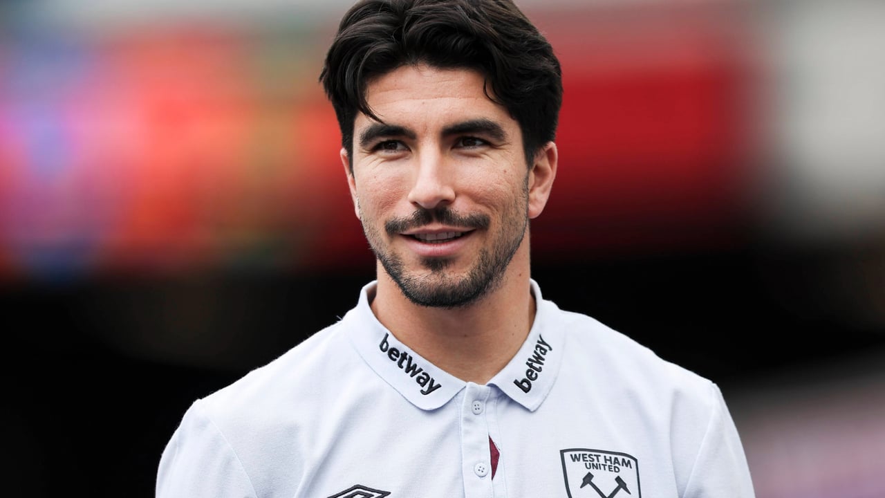 Lanzados a por la firma de Carlos Soler