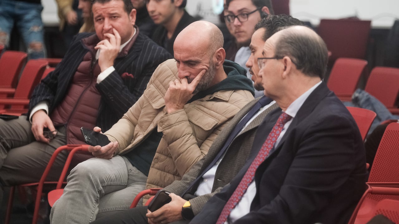 Ésta es la oferta que está haciendo dudar a Monchi sobre continuar o no en el Sevilla