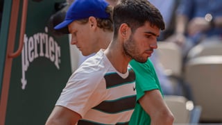 Jannik Sinner amenaza el número 1 de Carlos Alcaraz tras su caída en Miami