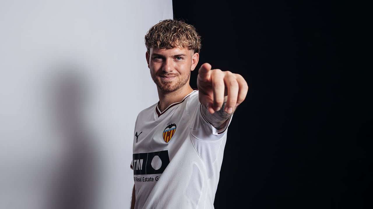 Harvey Elliott, nuevo fichaje del Valencia, sorprende con sus objetivos