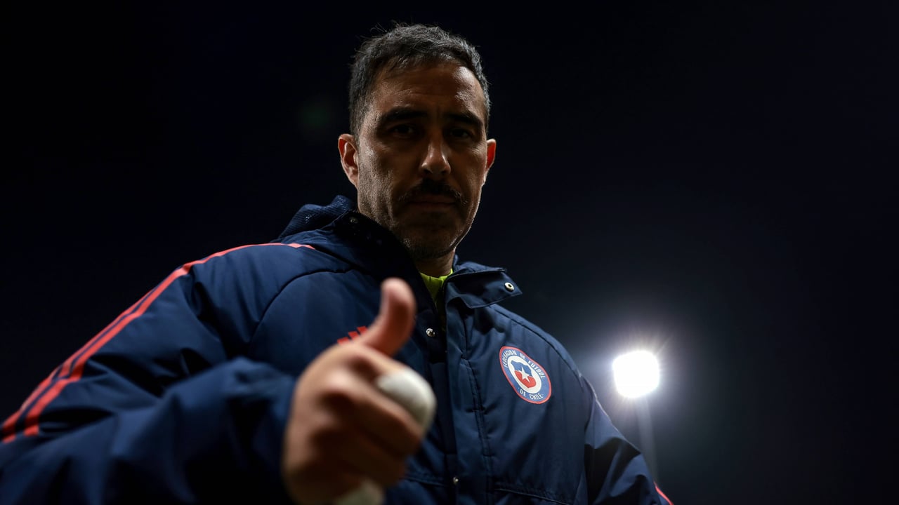 Claudio Bravo se sincera con un aficionado y le desvela su 'secreto'