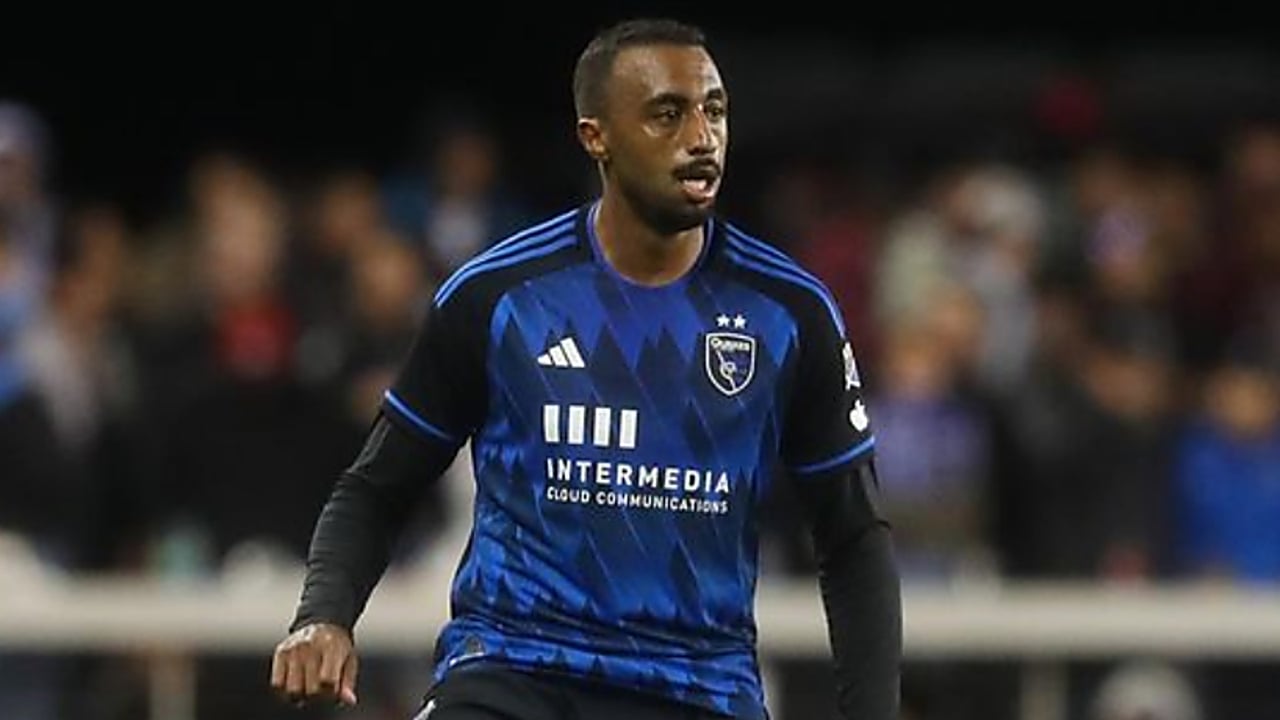 Carlos Akapo solo quería una explicación