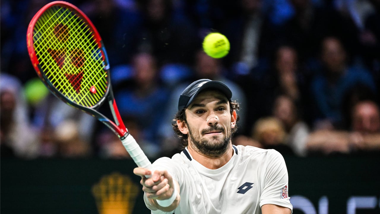 Vacherot se la vuelve a hacer a su primo y el Masters de París dice adiós a una estrella