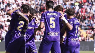 Rayo Vallecano 0-3 Elche: Festín de penaltis en Vallecas para una goleada incluso corta