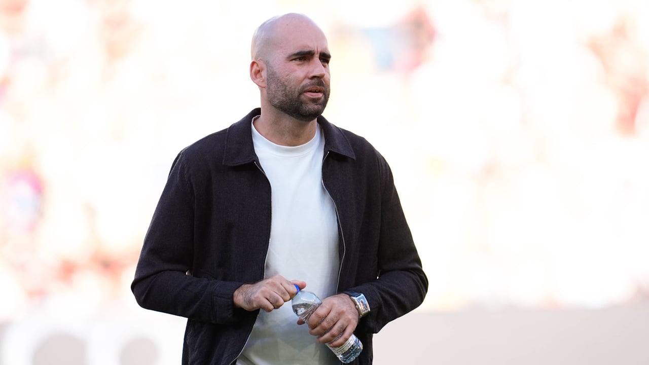 Giráldez, técnico del Celta: "La explicación es sencilla: hemos defendido mal. Cuando defiendes mal, pues te vas con tres y han podido ser cuatro"