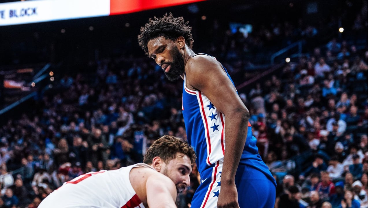 Joel Embiid se lesiona y los Sixers empiezan a preocuparse