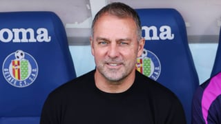 Hansi Flick, sobre la ovación de El Coliseum a Pedri: "Es un enorme gesto de fair play por parte de la afición"