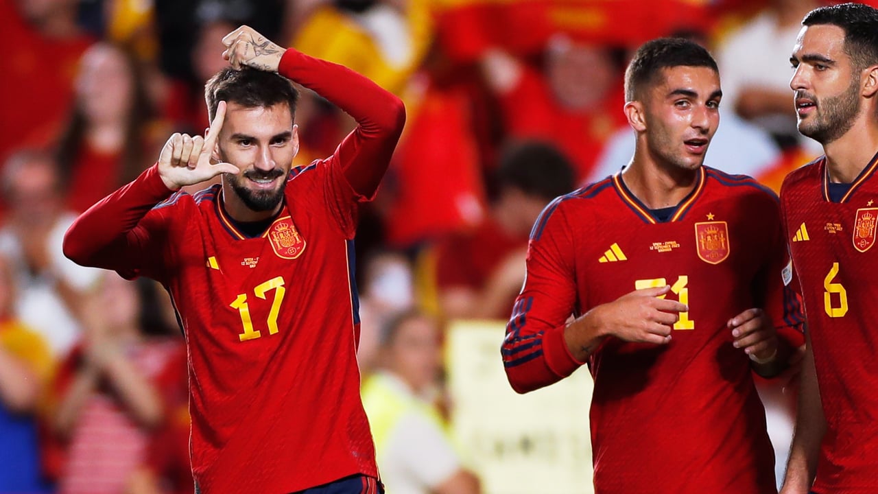 Los datos de Álex Baena hacen temblar al Villarreal ante la llamada de un grande