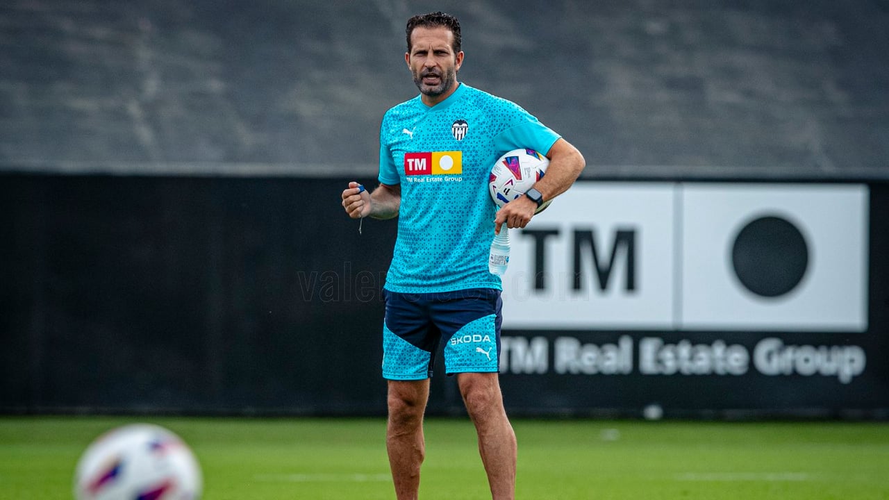 Los fichajes que solicita Baraja para el Valencia