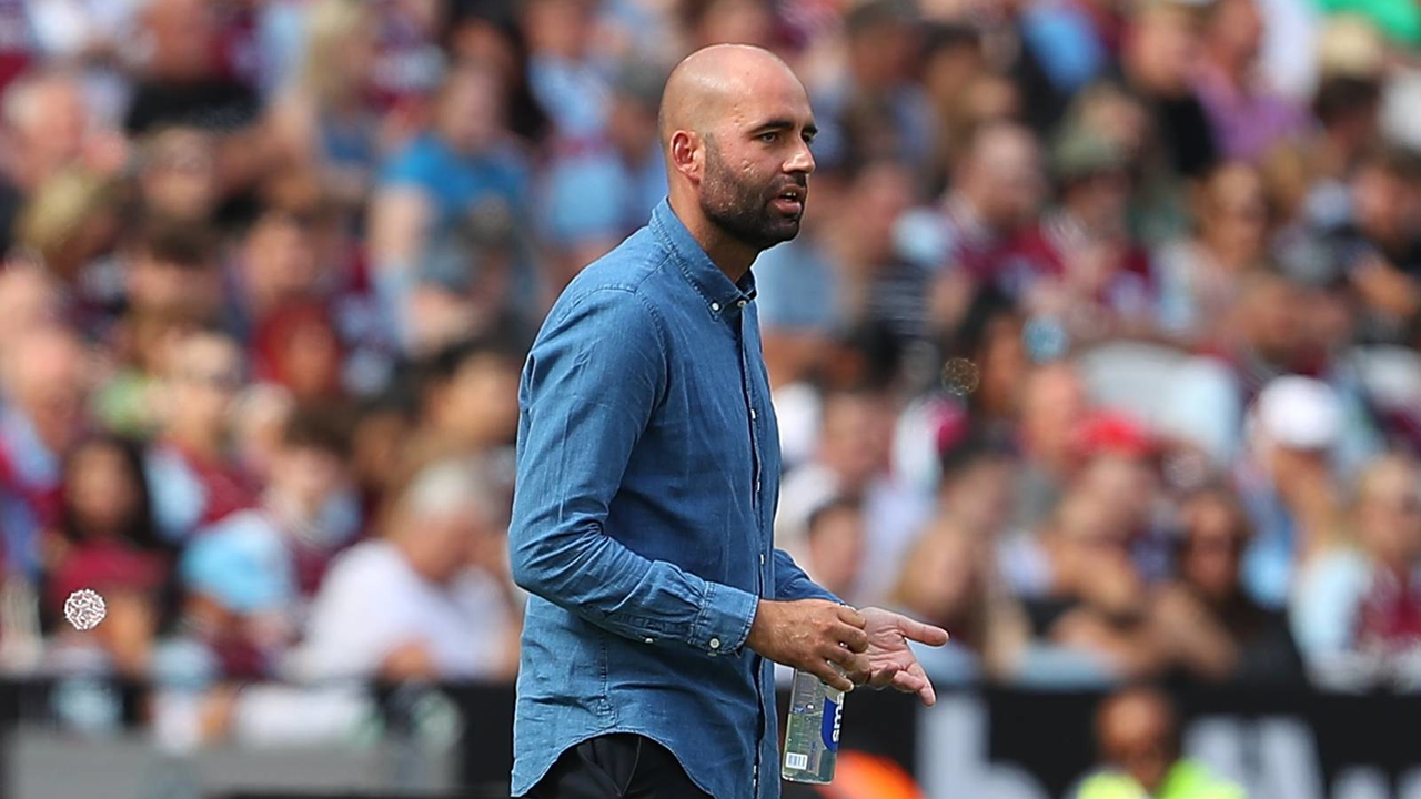 Claudio Giráldez, con dudas