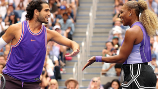 Carlos Alcaraz vuelve a lo grande en el US Open junto a la reina Serena Williams