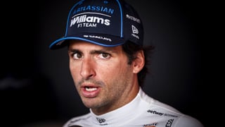 Invitan a Carlos Sainz a ocupar un asiento de reserva