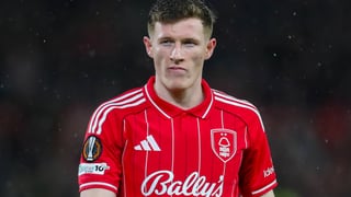 El Manchester City fija a Elliot Anderson como prioridad para reforzar el mediocampo