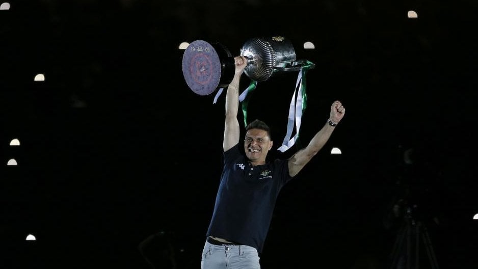 Dan la espalda a Joaquín, el del Betis