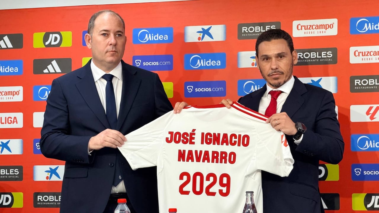 El Sevilla celebra ventas, pero el examen de José Ignacio Navarro es otro