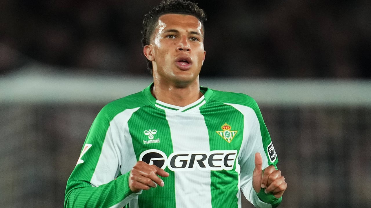Irrupción de última hora por Deossa que no altera la fecha de su salida definitiva del Betis