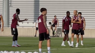 Murat Yakin alarga el 'Verano Azul' de Rubén Vargas: se pierde 10 partidos entre el Sevilla y la selección de Suiza 