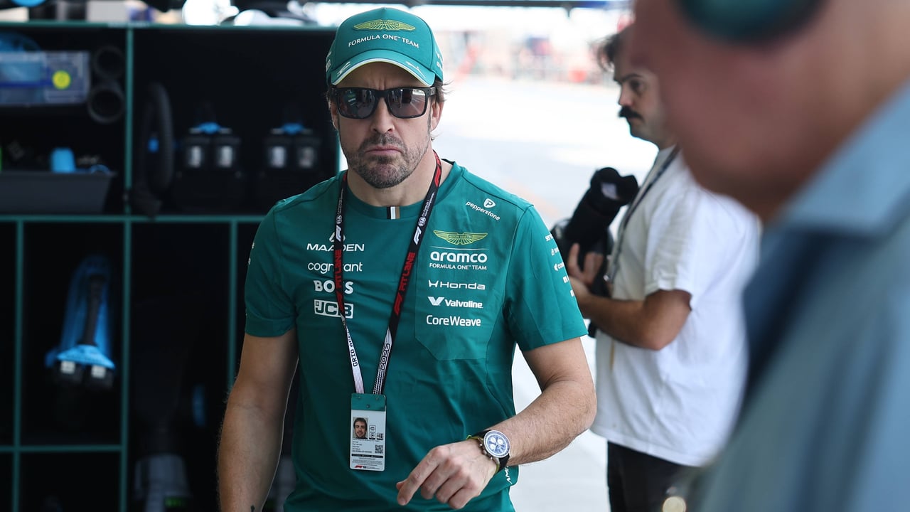 Fernando Alonso, hundido y realista en Baréin: "Estamos encontrando limitaciones"