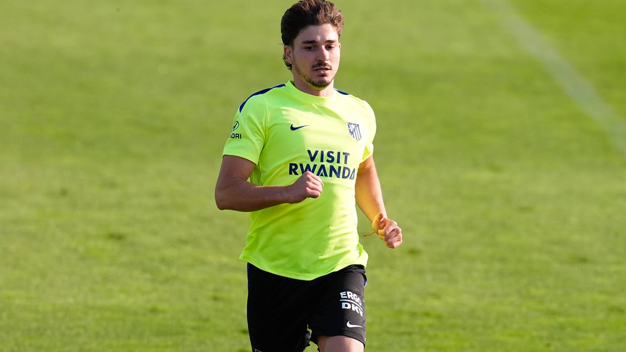 Julián Álvarez se entrena en solitario y aparece en escena el Manchester City