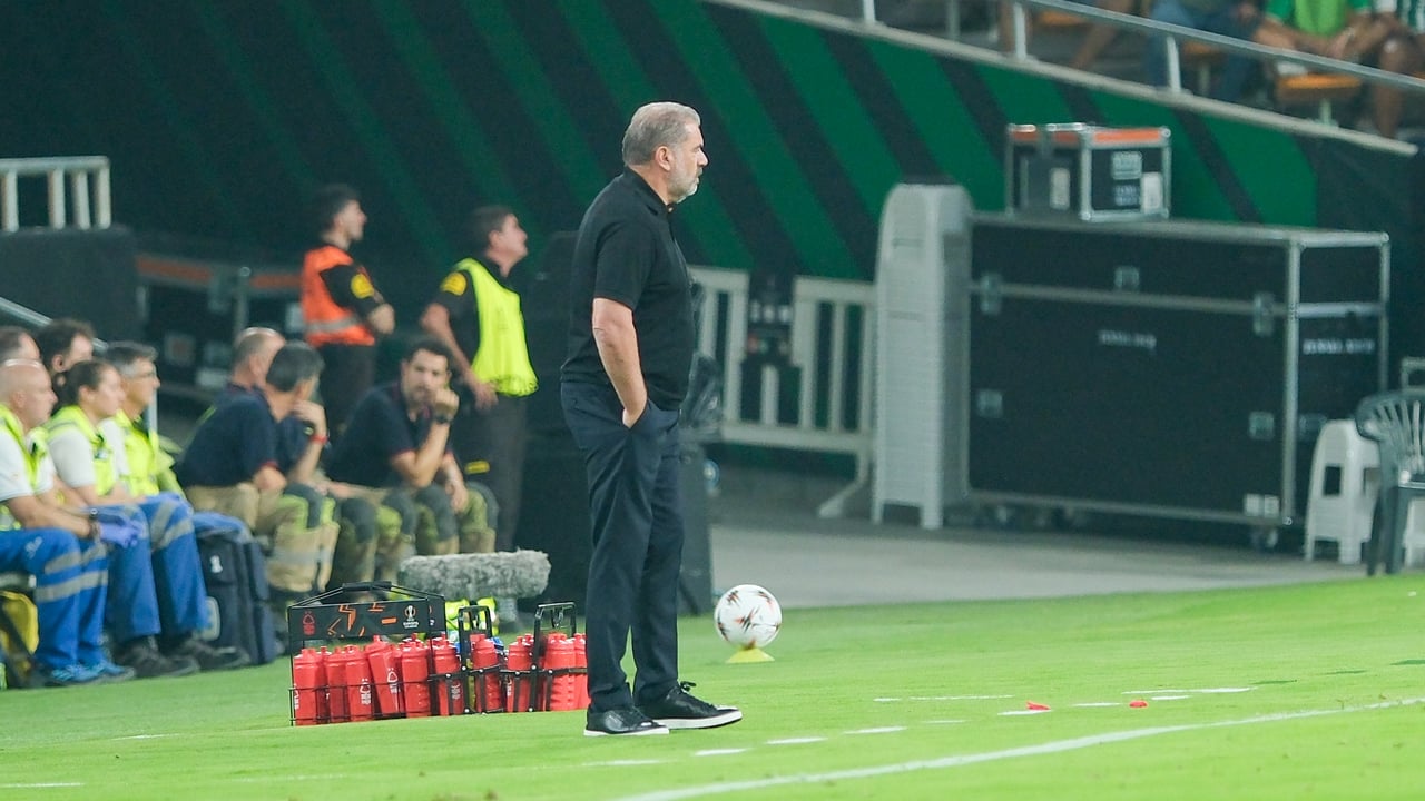 Las excusas de Postecoglou: "La gente no se da cuenta de la humedad que hay en La Cartuja"