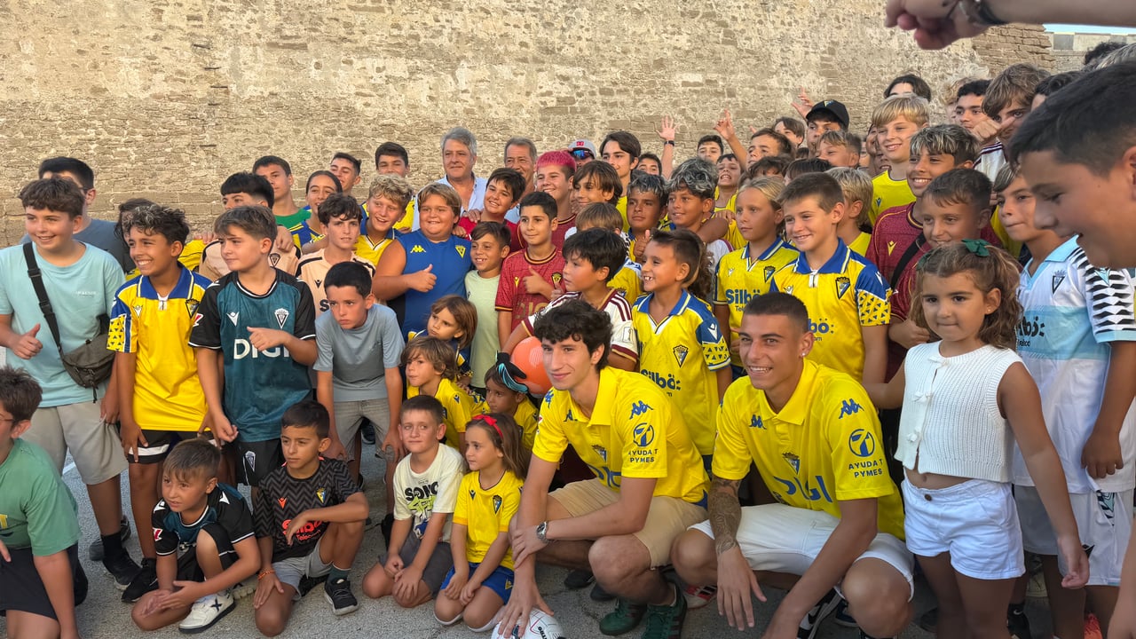 Tres días y un Cádiz a pie de calle: así fueron las presentaciones del nuevo proyecto amarillo
