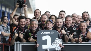 Bezzecchi impone su tiranía, Acosta sale líder de Tailandia y el drama es Marc Márquez