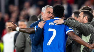 Mourinho, sobre Vinicius: "Una cosa es celebrar un gol con los tuyos y otra cosa es celebrar delante de la afición contraria"