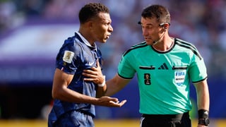 Indignación en Francia por la designación arbitral de la FIFA para el partido contra Marruecos