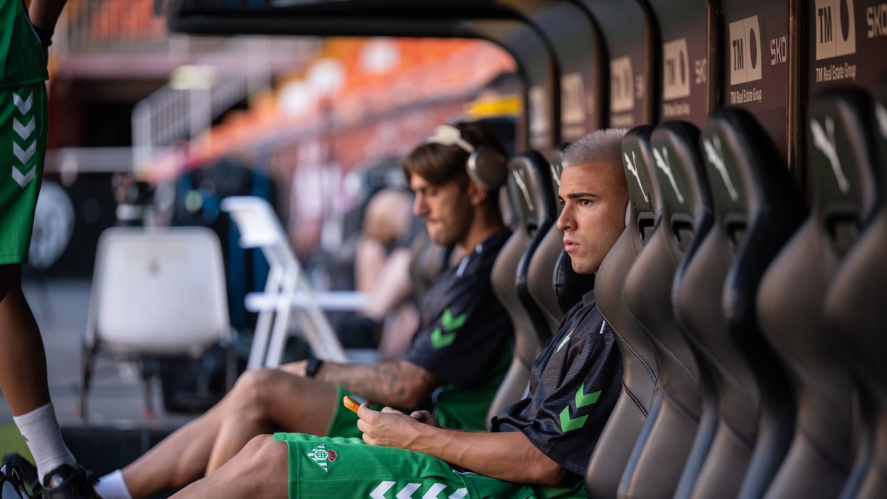 Olympiakos hace la primera ofensiva al Betis por Pablo García con el Hull City aún al acecho