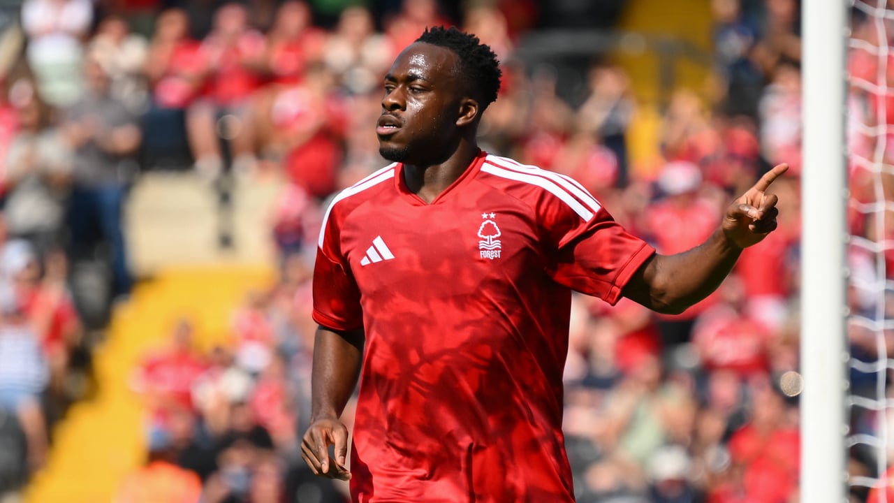 El Betis se mueve por Kalimuendo y recibe una contundente respuesta del Nottingham Forest