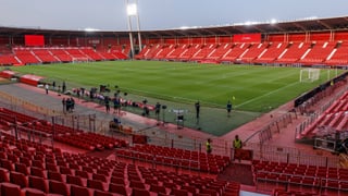 Incidentes en el Almería - Málaga: un hospitalizado tras las cargas policiales