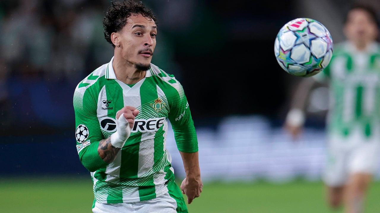 Antony vuelve al punto de partida en el Betis para romper ya su preocupante mal fario en esta temporada
