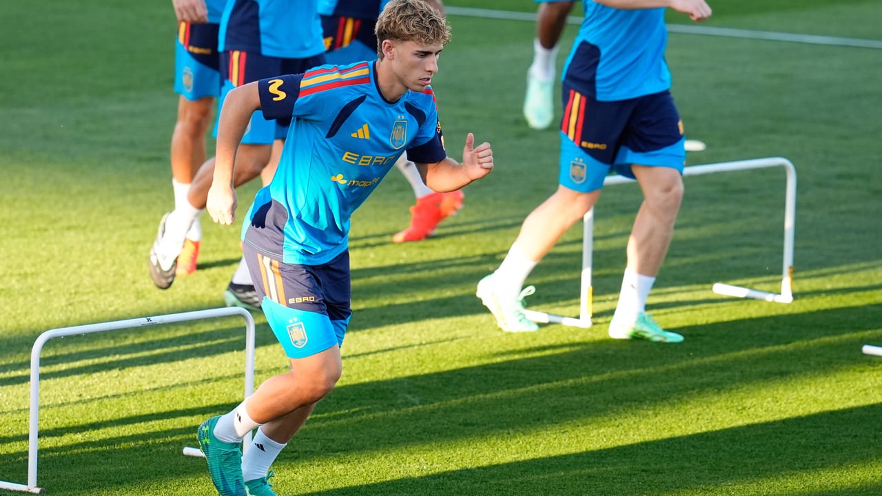 Fermín López vuelve a la Selección con una espina clavada y un objetivo: "Ojalá lleguemos a la Champions y hagamos un buen papel y ojalá poder ganarla"