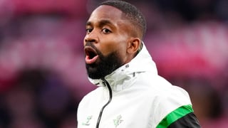 Bakambu, delantero del Betis, convocado para hacer historia a nivel mundial