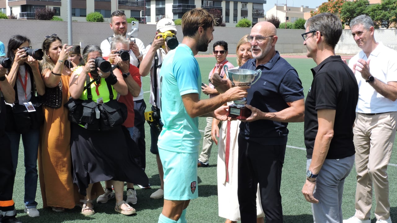 Luis de la Fuente, emocionado: "Sé que el Mundial ha sido importante para todo el país, pero cuando tienes este reconocimiento en tu terruño, es muy especial"