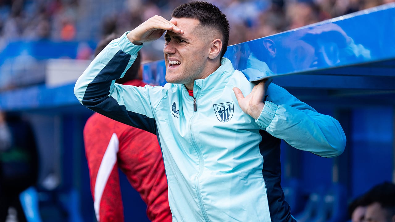 El Málaga toca la puerta de Urko Izeta: el delantero del Athletic medita su futuro